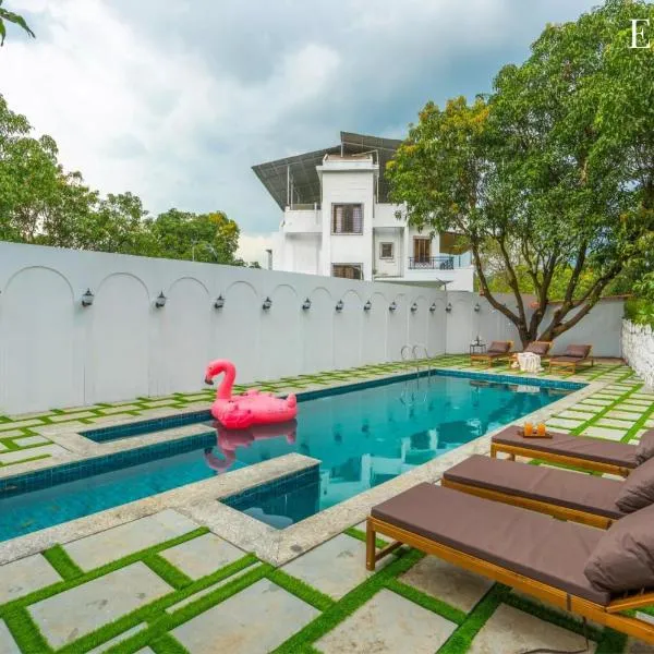 EKOSTAY - Amanta Green 8BHK，位于卡尔贾特的酒店