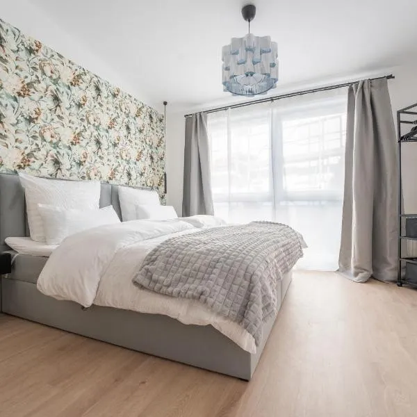Marisol Design Apartment mit eigenem Stellplatz，位于索林根的酒店