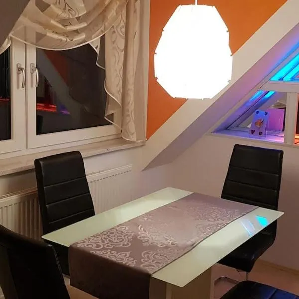 Geräumige 2-Zimmerwohnung in ruhiger Lage，位于安斯巴赫的酒店