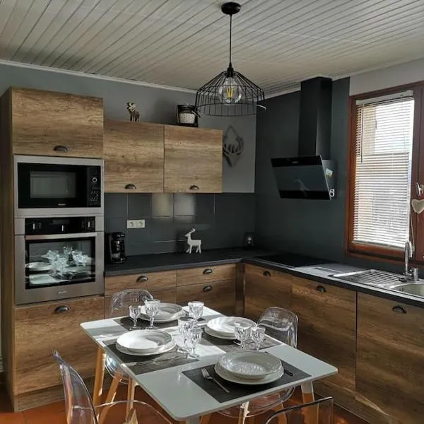 Maison de montagne FONT ROMEU，位于丰罗默奥代洛维亚的酒店