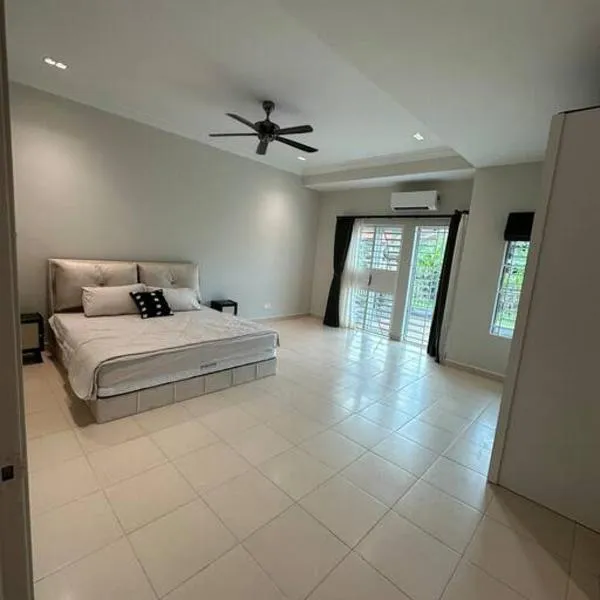 Raub Newly French Style Homestay劳勿全新民宿-靠近榴莲园，位于劳勿的酒店
