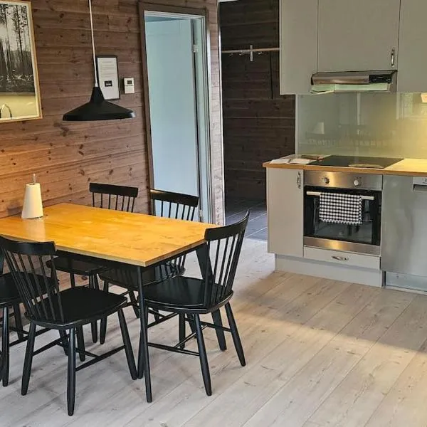 Bergsgården Lodge Järvsö - Ski In Ski Out med bastu invid Järvsöbacken - OBS!!! BYTESDAGAR ÄR ENDAST TORS O SÖND OBS!!!，位于耶尔夫瑟的酒店