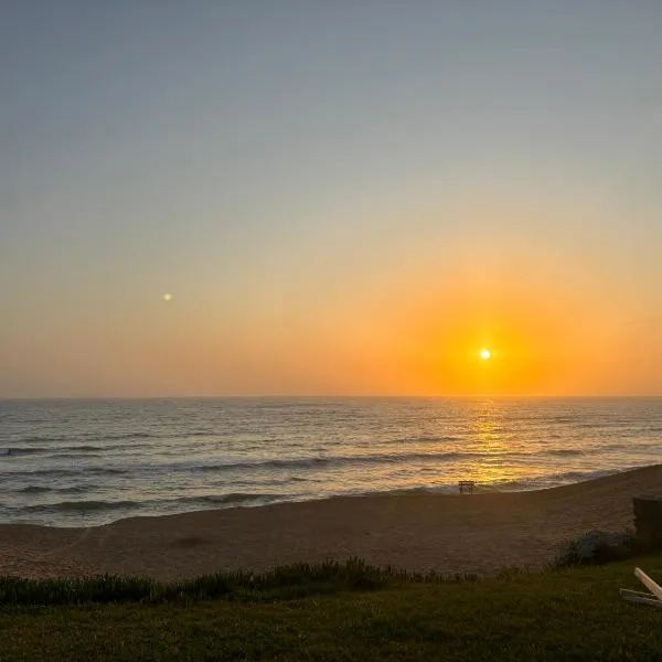 3 bedroom house with magnificent ocean views，位于亨蒂斯湾的酒店