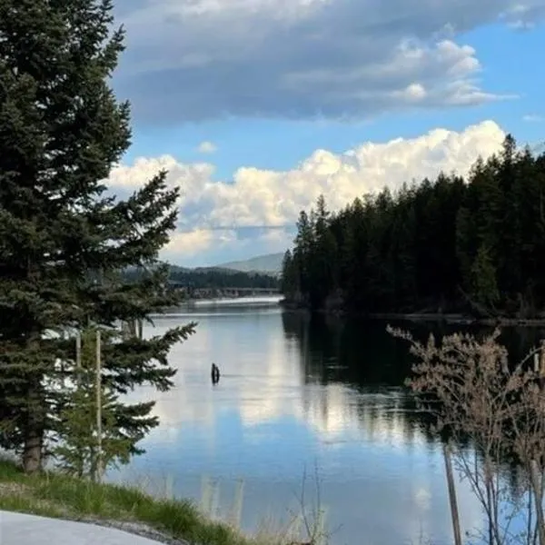 Coeur d Alene Riverstone Retreat，位于科达伦的酒店