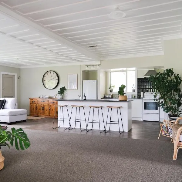 Benbecula Cottage at Kereru Farm Weber,位于Weber的酒店