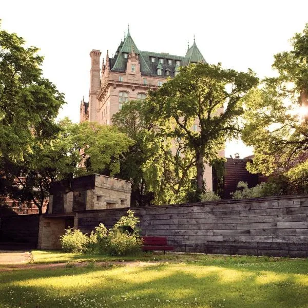 The Fort Garry Hotel Spa and Conference Centre, Ascend Hotel Collection，位于温尼伯的酒店