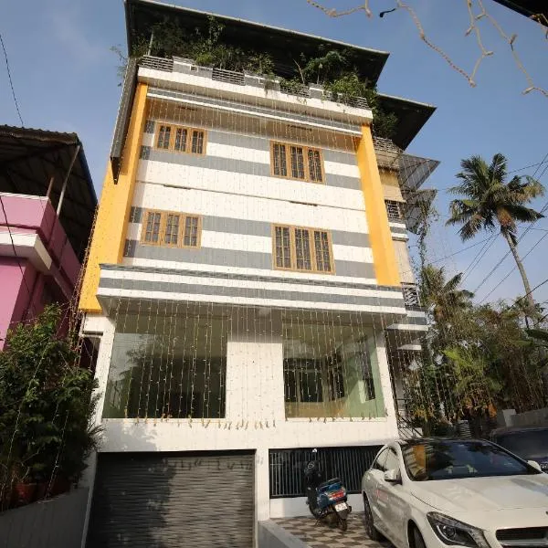 Stylishly furnished apartment，位于特里凡得琅的酒店