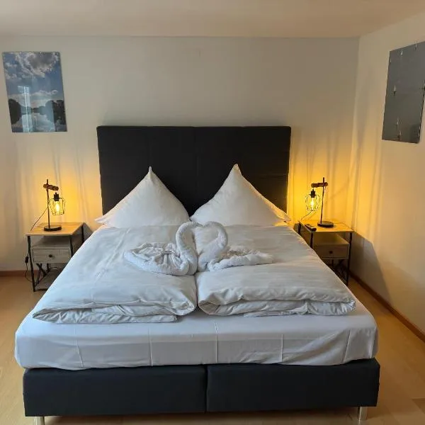 Deutsche Eiche Hotel & Restaurant，位于Grebenstein的酒店