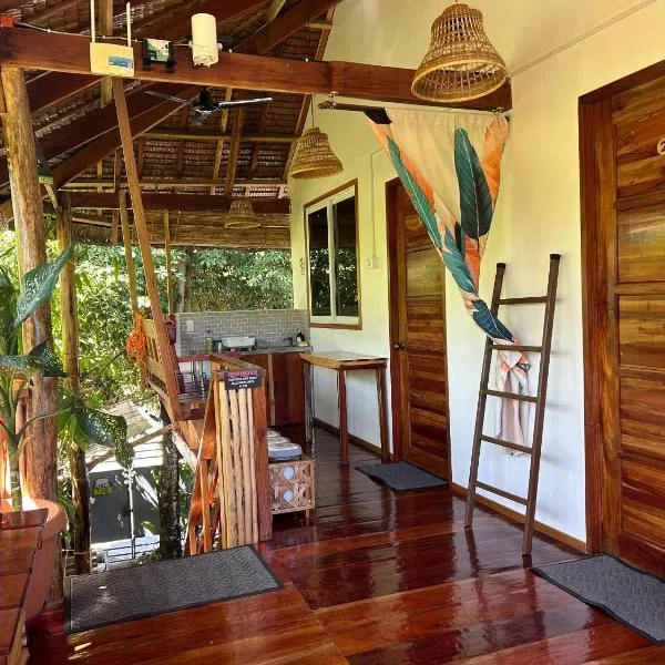 Wayans Siargao Homestay，位于卢纳将军城的酒店