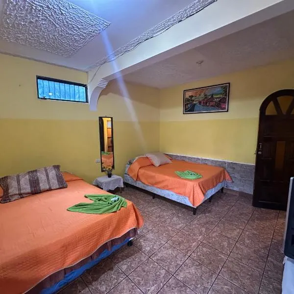 Hospedaje González，位于圣佩德罗拉拉古纳的酒店