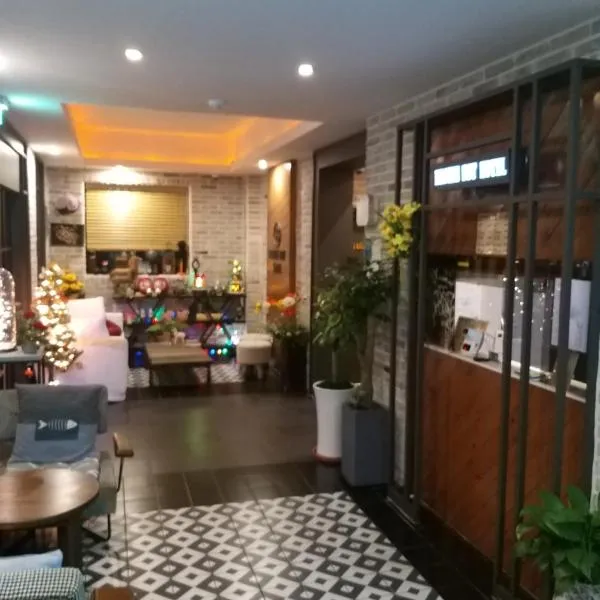 Hotel Browndot Myeongseo Convention，位于昌原市的酒店