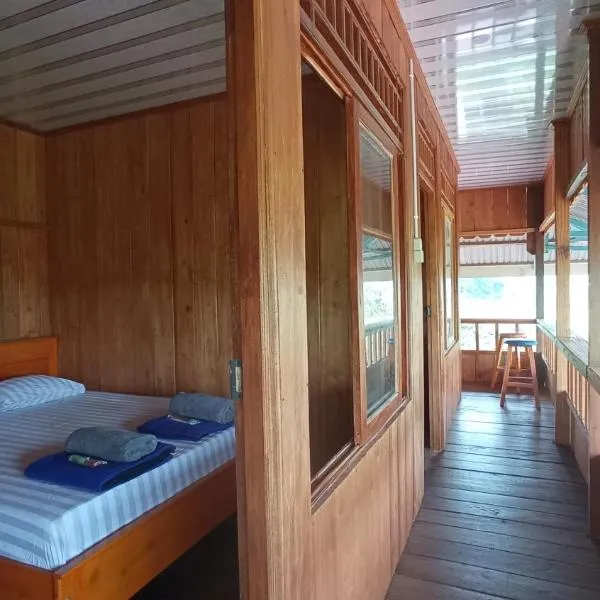 Banua Lida Homestay，位于Poso的酒店