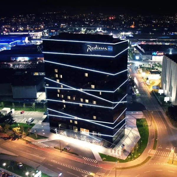 Radisson Blu Plaza Hotel Ljubljana，位于Dol pri Ljubljani的酒店