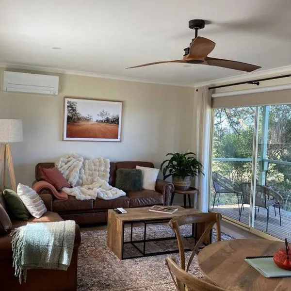 The Lancefield cottage - relax, revive and renew，位于Springfield的酒店