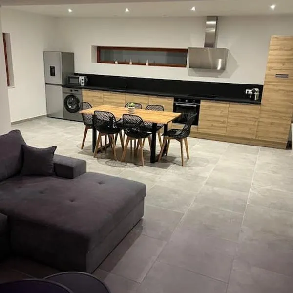 Appartement Le Belarya，位于万泽内姆的酒店