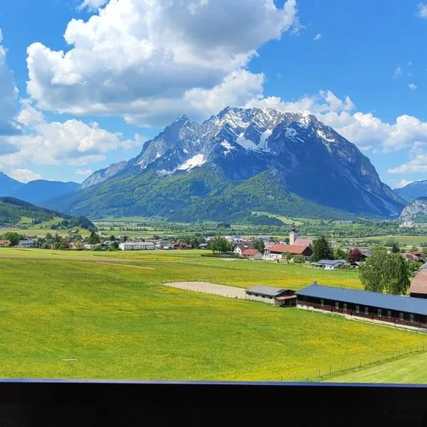 Ferienwohnung - Apartment Pichlarn Holiday Grimmingblick，位于恩斯河谷艾根的酒店