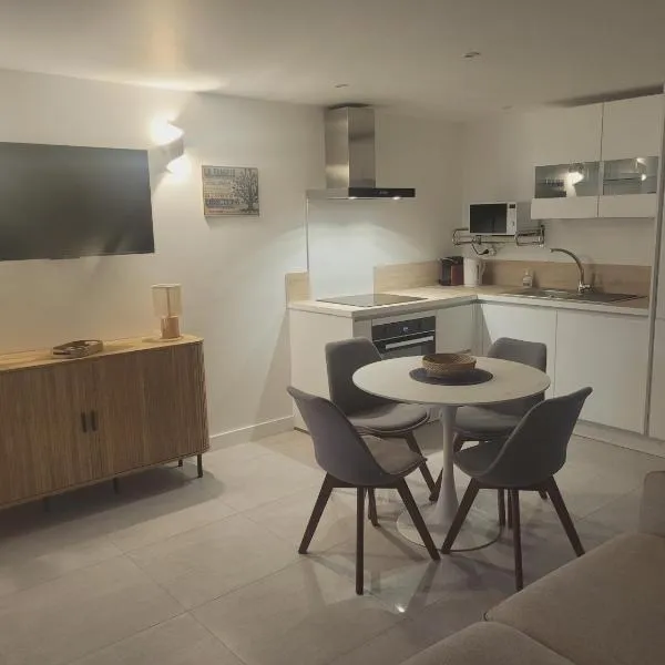 Pti logement chaleureux，位于Hérouvillette的酒店