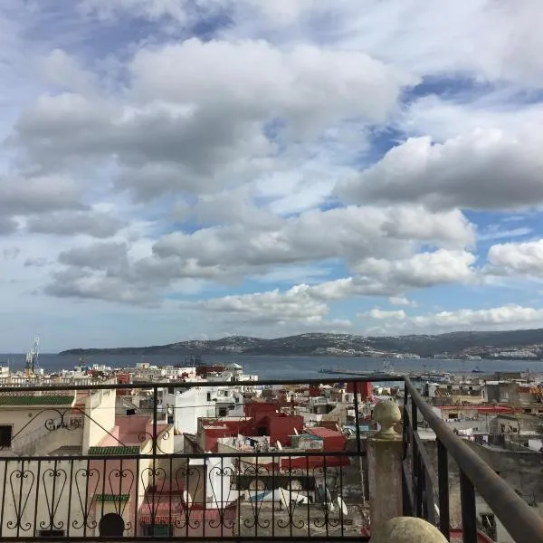 丹吉尔梅迪纳住宿加早餐旅馆，位于丹吉尔的酒店