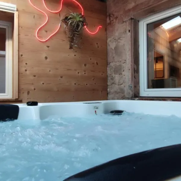 O'Cœur de la Roche - Jacuzzi et Hammam privatif，位于Saint-Blaise-la-Roche的酒店