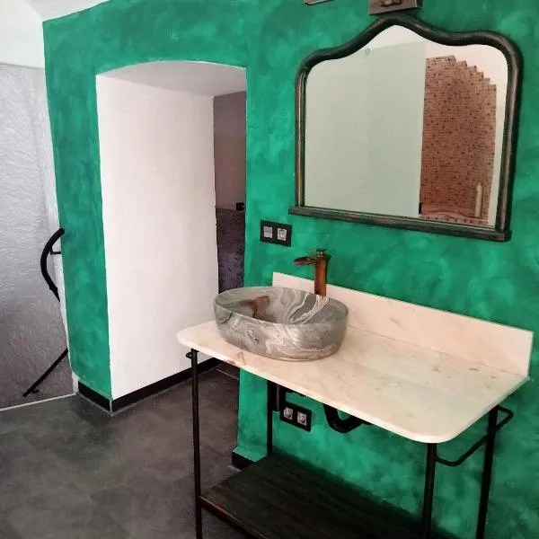 Cueva Pilones，位于Graena的酒店