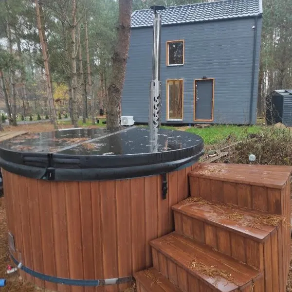UrszuLove - dom na wyłączność z jacuzzi, blisko jeziora，位于Urszulewo的酒店