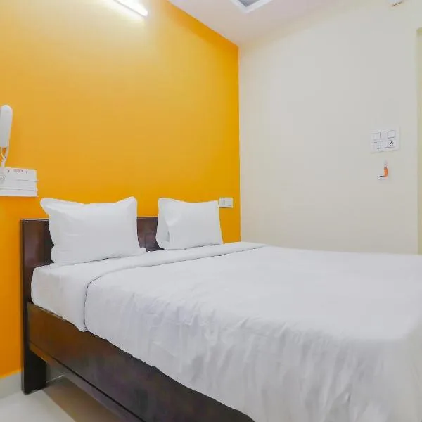 Hotel O Home Sri Balaji Luxary Rooms Near Inorbit Mall Cyberabad，位于Gachibowli的酒店