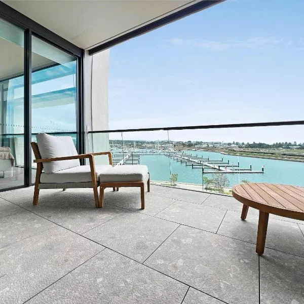 Nautilus View - Luxury Marina Getaway，位于蚬壳港的酒店