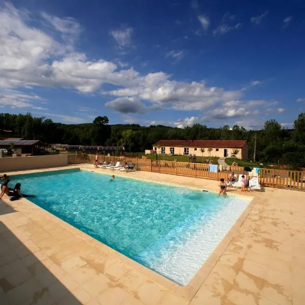Terres de France - Les Hameaux de Pomette，位于Marminiac的酒店