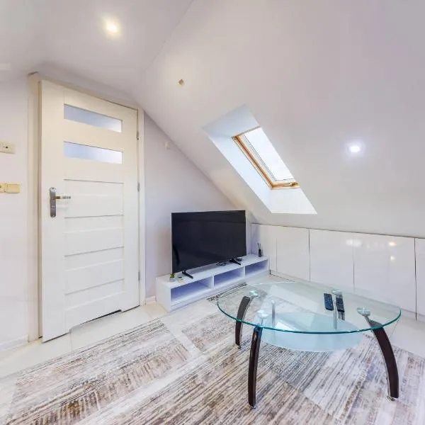 Spokojne Zacisze- Apartment in Rzeszów, Free Parking by StayNest，位于热舒夫的酒店