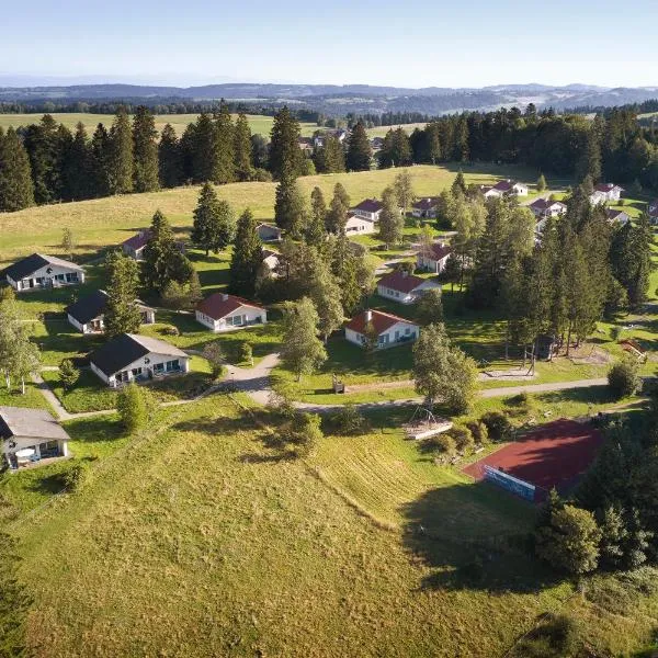 Reka-Feriendorf Montfaucon，位于Montfaucon的酒店