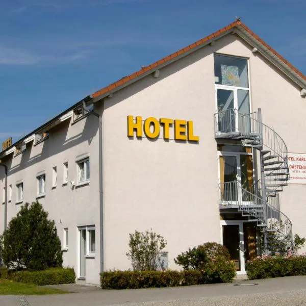 卡尔斯霍夫酒店，位于Karlsdorf-Neuthard的酒店