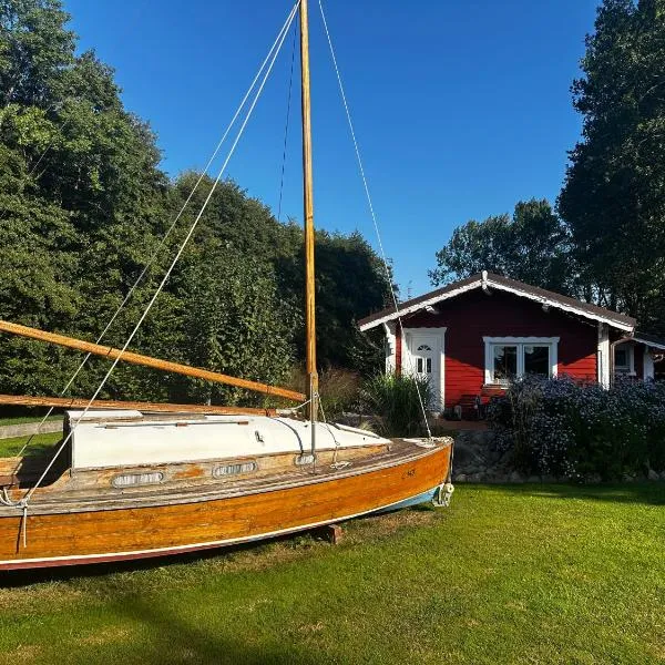 Bezauberndes Ferienhaus mitten in der Natur.，位于克勒珀林的酒店