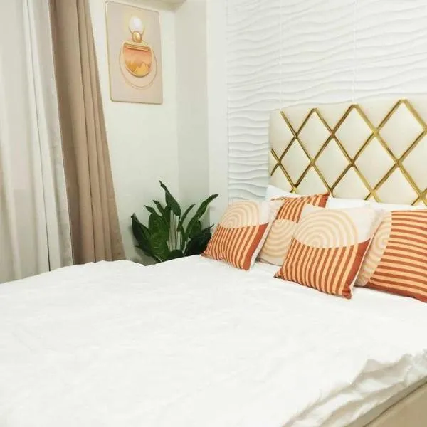 Condo in Las Piñas- The Suite Spot Alabang，位于马尼拉的酒店