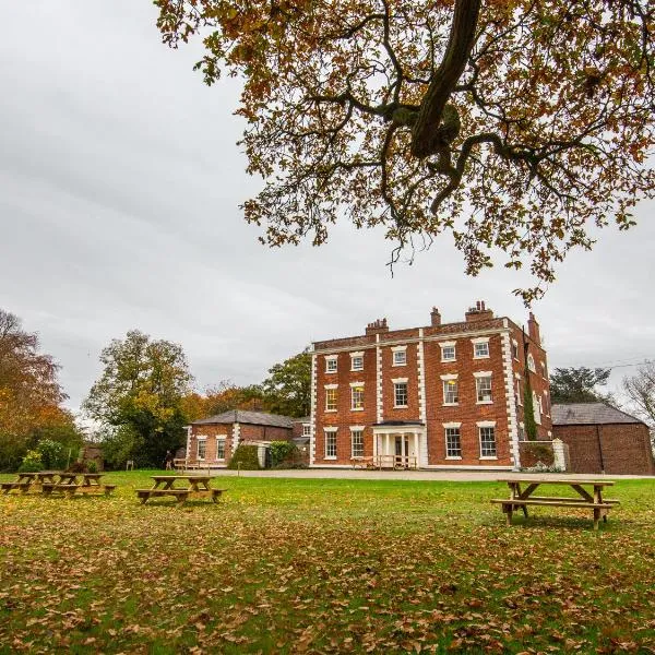 YHA Chester Trafford Hall，位于Dunham on the Hill的酒店