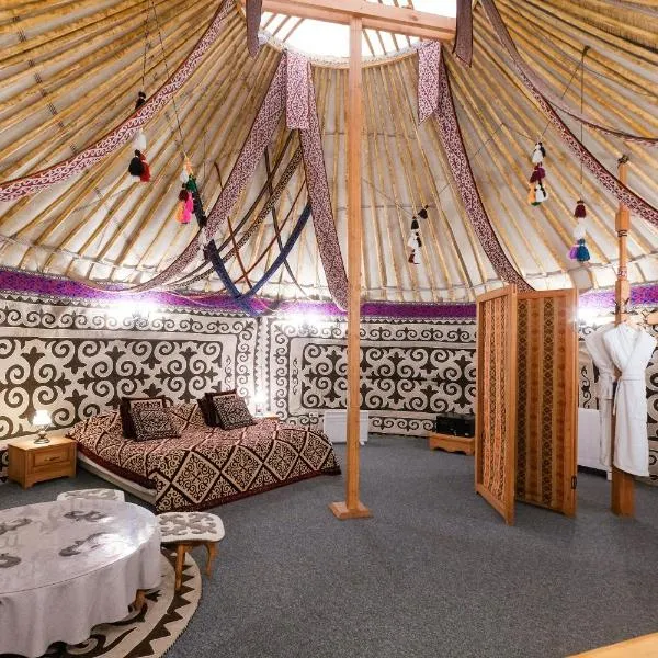 Oi-Qaragai Mountain Resort，位于Besqaynar的酒店