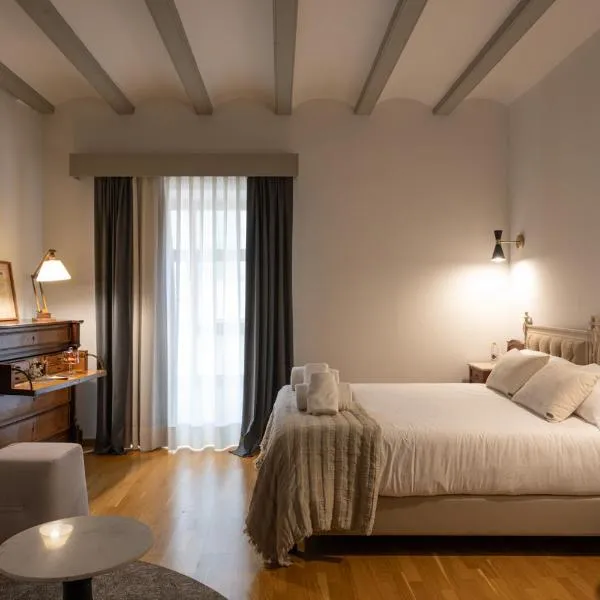 Hotel Palacio Barón de Andilla，位于Valdealgorfa的酒店