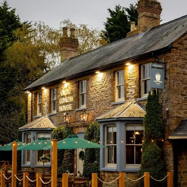 The Olde Coach House Inn，位于阿什比圣勒杰斯的酒店
