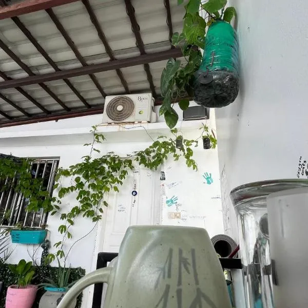 Tropicali ⁿᵉᵃʳ ⁿᵍᵒʳ ᵇᵉᵃᶜʰ ᵃⁿᵈ ⁱˢˡᵃⁿᵈ，位于达喀尔的酒店