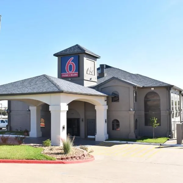 Studio 6 Suites Brenham, TX，位于布伦纳姆的酒店