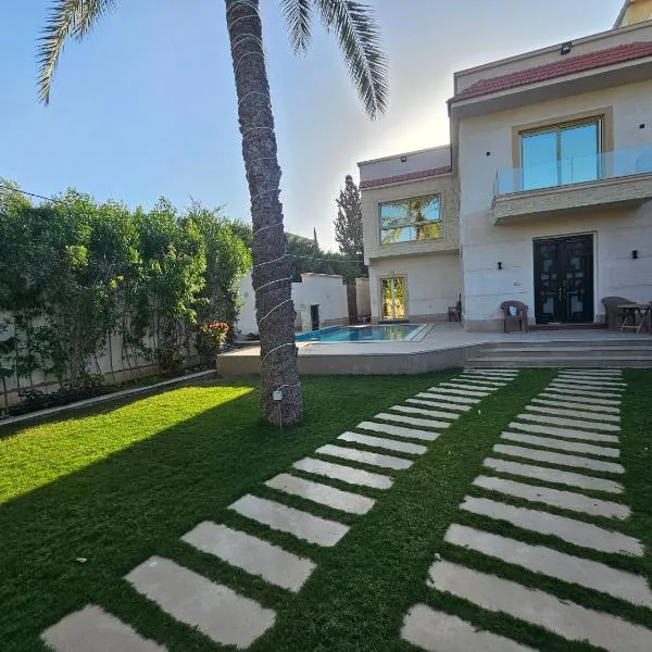 Happy Villa For Families Only，位于亚历山大的酒店