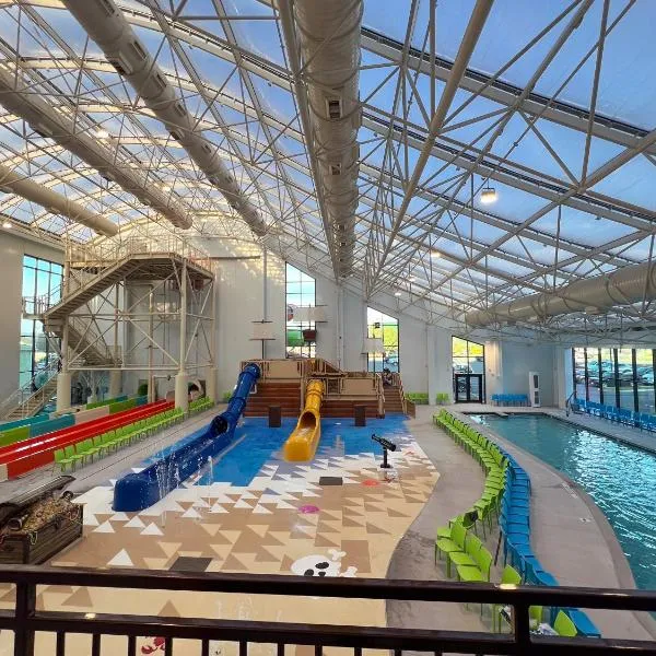 Country Cascades Waterpark Resort，位于Seymour的酒店