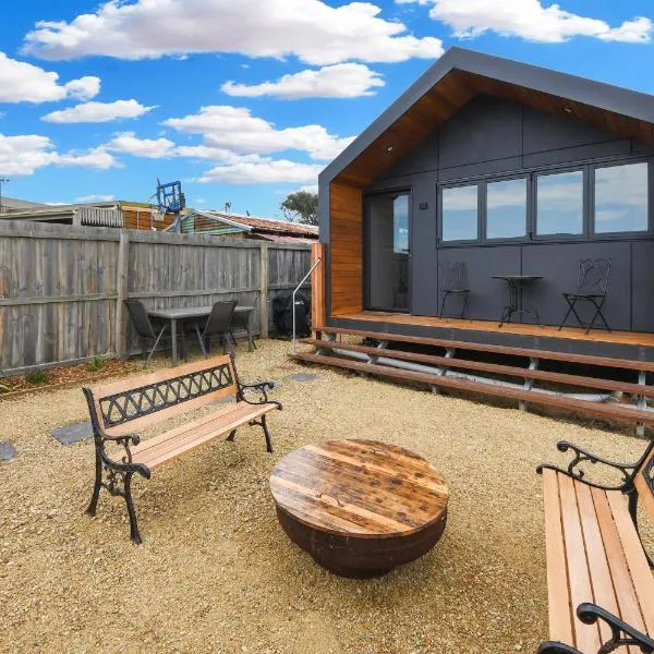 Surrey River Hideaway，位于Narrawong的酒店