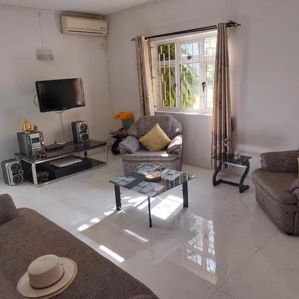 Cosy Two-Bedroom - Prime Apartments，位于路易港的酒店