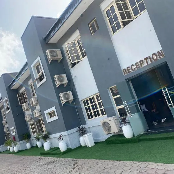 Presken Hotel GRA, GRA Ikeja，位于伊凯贾的酒店