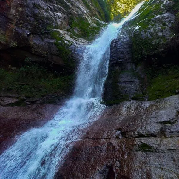 Cabana na Montanha com vista para Cascata SãoJudas，位于Riozinho的酒店