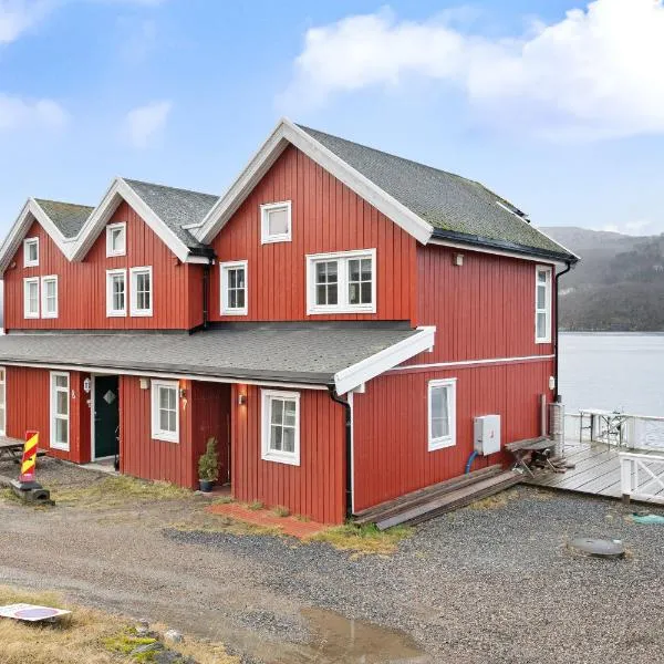 Tjeldsund Rorbu，位于Steinsland的酒店