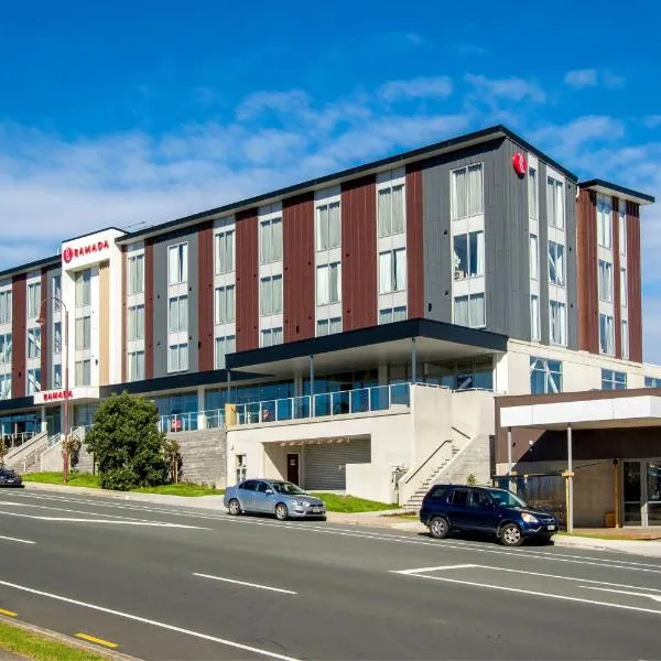 Ramada Suites by Wyndham Albany，位于Auckland的酒店