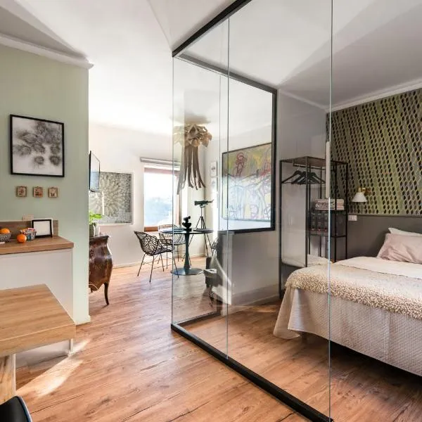 SopraBosco Calcata Art & Design Apartment，位于卡尔卡塔的酒店