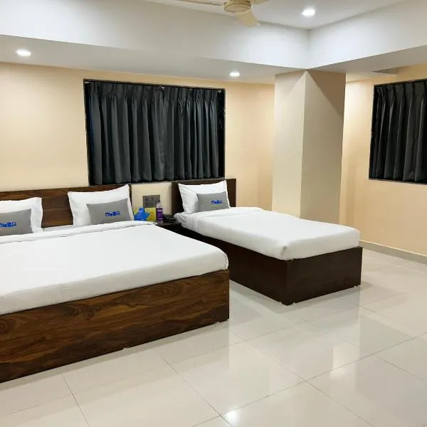 Hotel Pravasa stays ,Shirdi，位于舍地的酒店