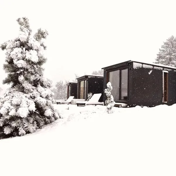 Casa Slarku - Luxury Container Houses，位于米什科尔茨的酒店